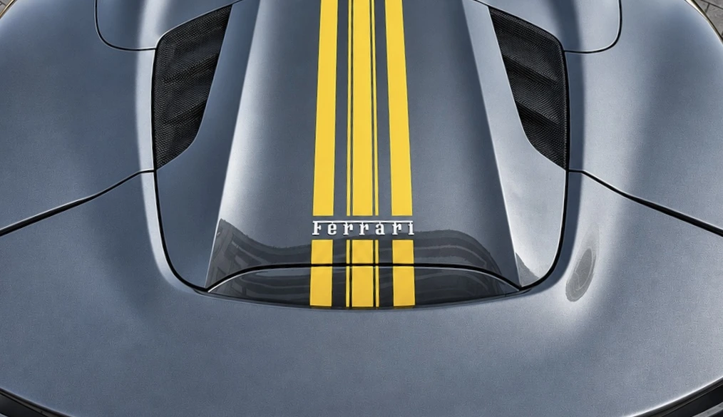 Gele striping op een grijze Ferrari