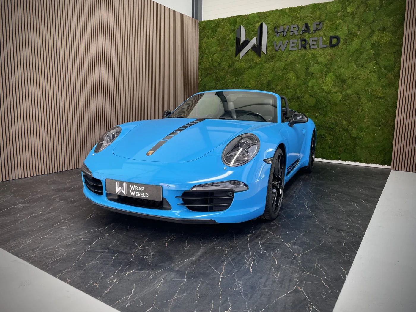 Porsche 911 Carrera — Gloss wrap
