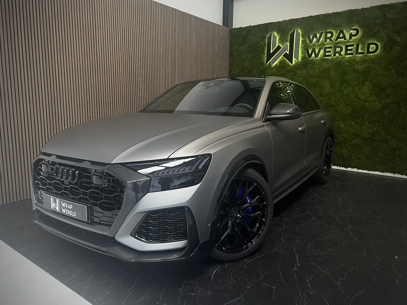 Audi RSQ8 — Matte wrap