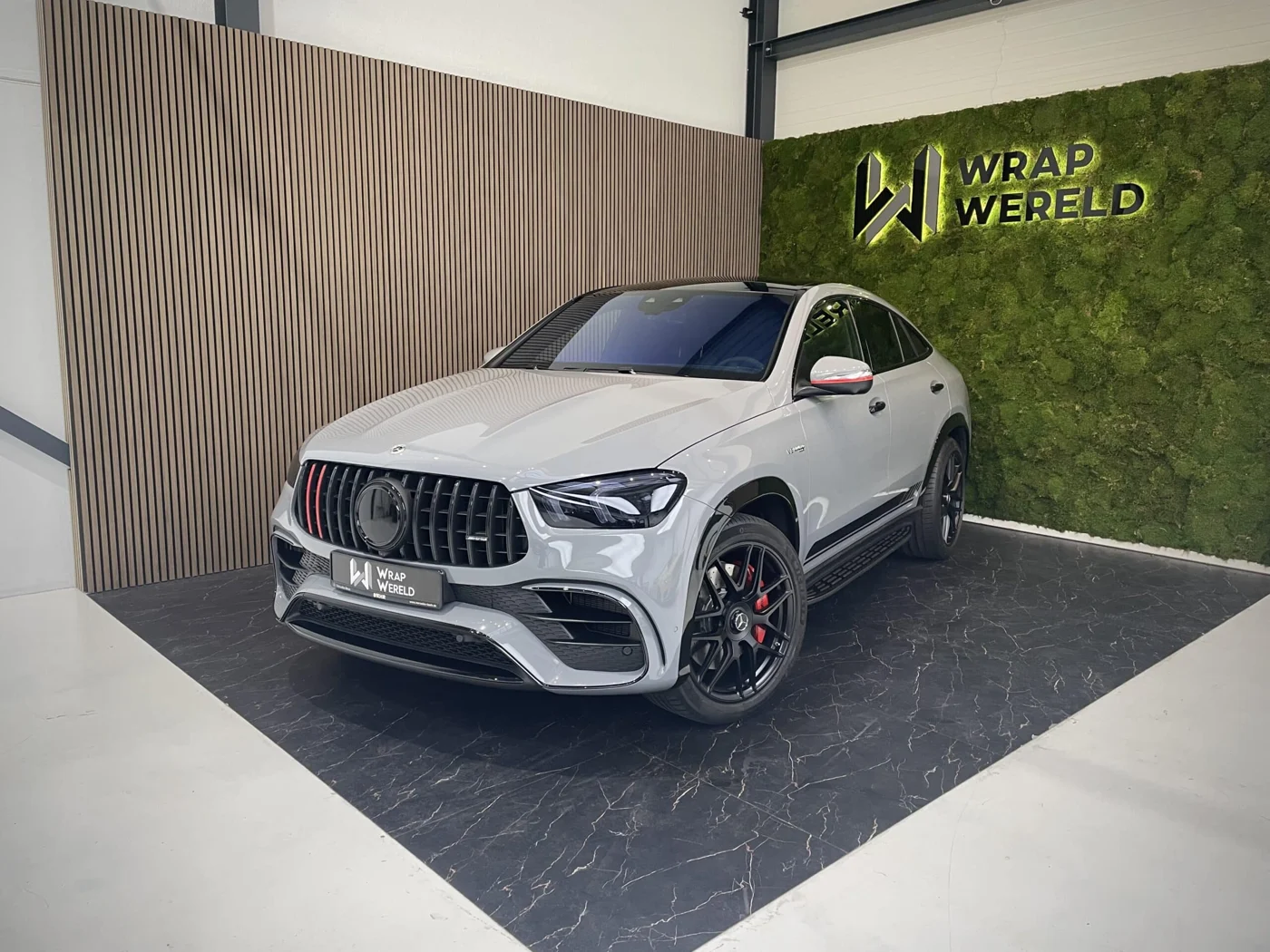 Mercedes GLE — Gloss wrap