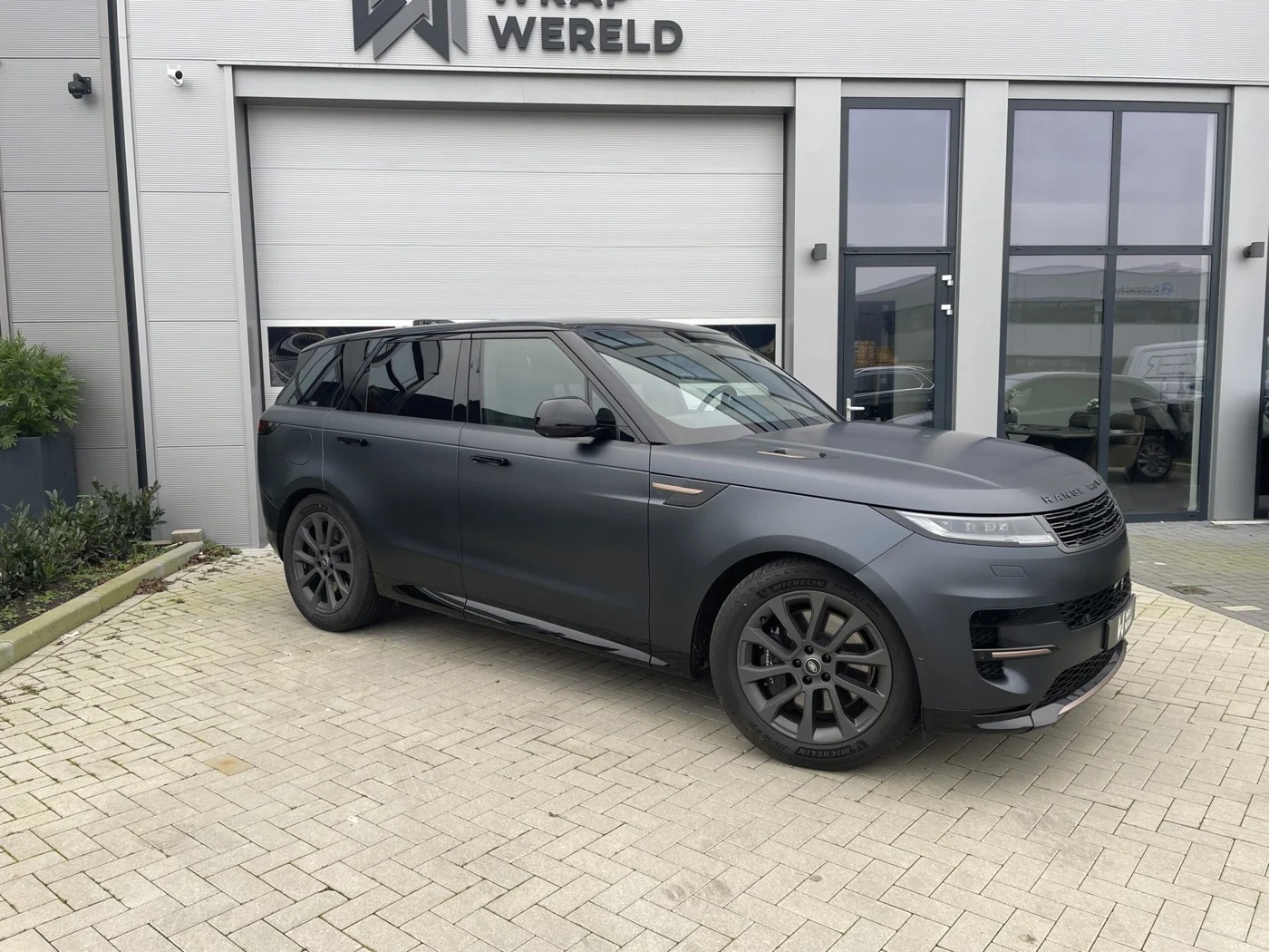 Range Rover Sport — Matte wrap