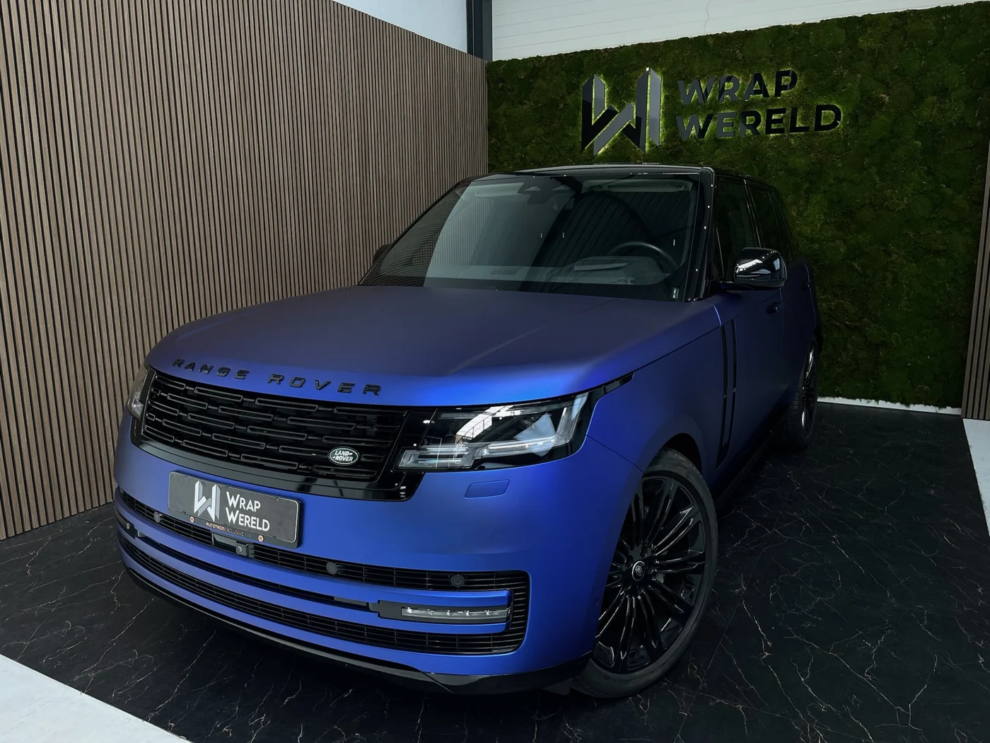 Range Rover — Satin wrap