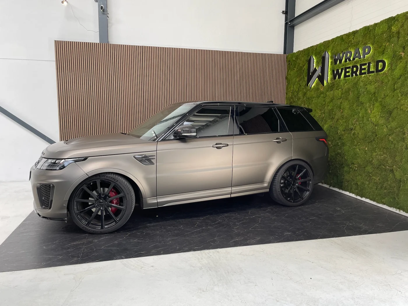 Range Rover SVR — Matte wrap