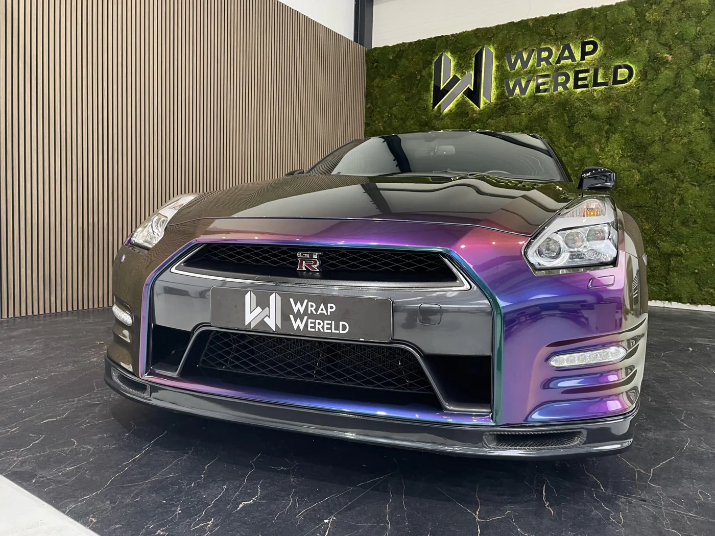 Nissan GTR — Colorflow