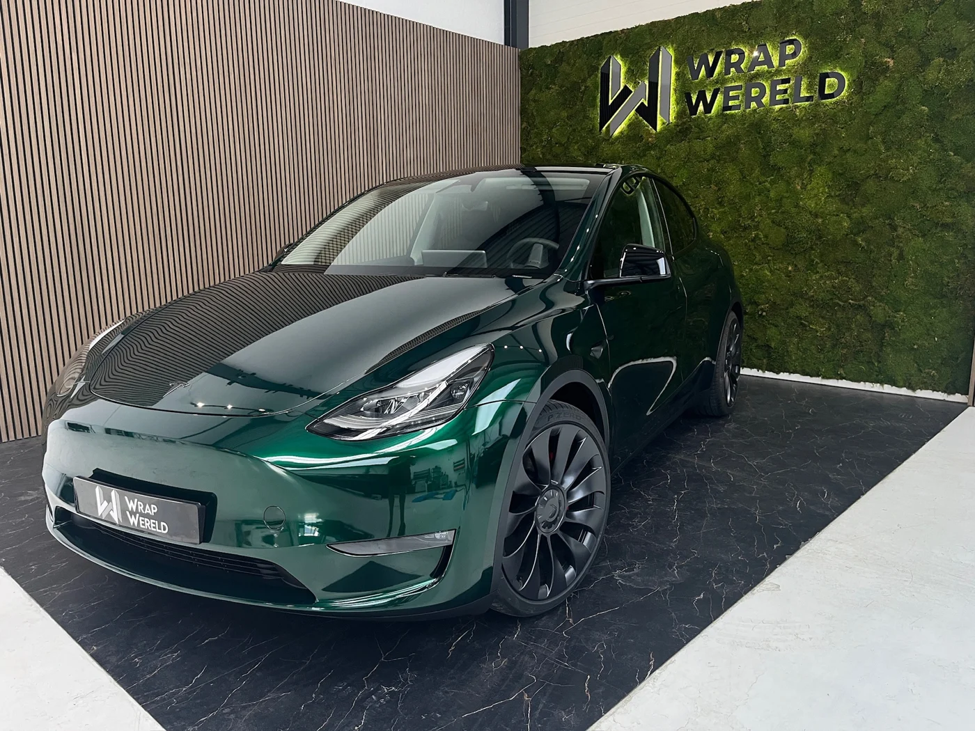 Tesla Model Y — Gloss wrap
