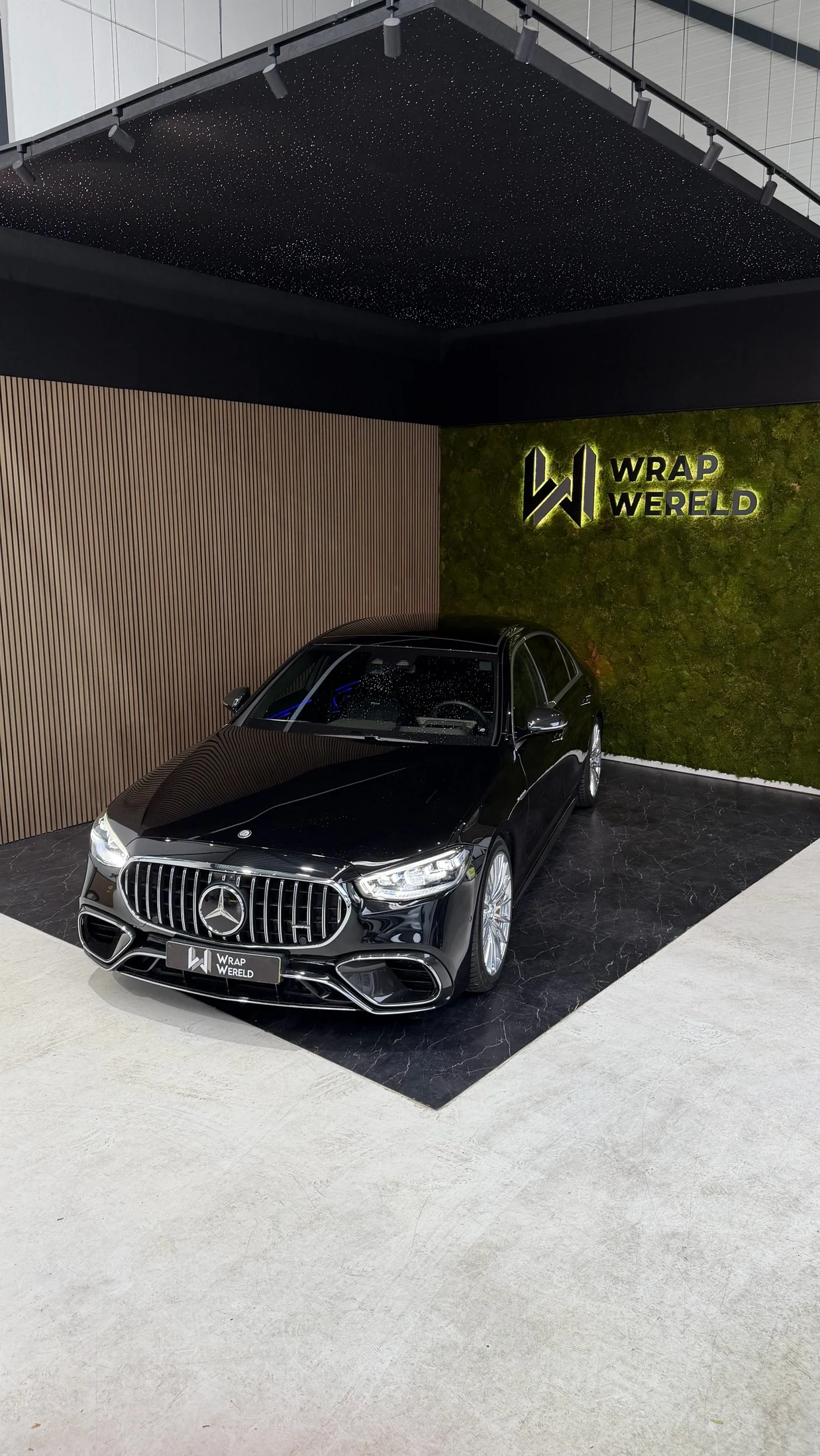 Mercedes-AMG S63 — Starlight headliners
