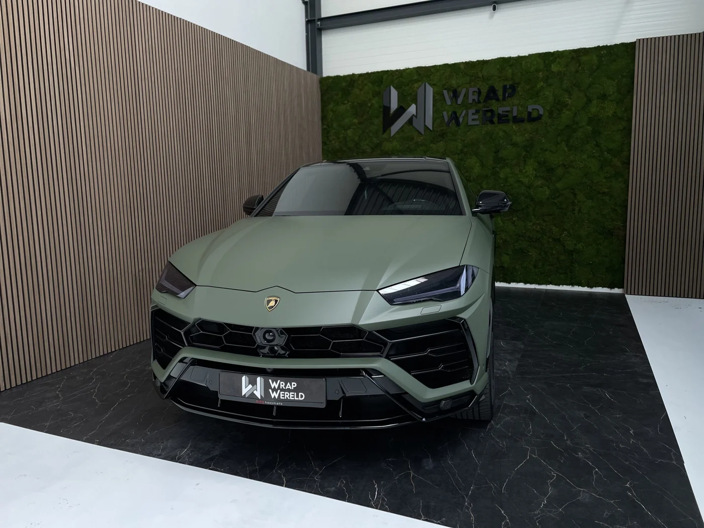 Lamborghini Urus — 3M Matte Military Green